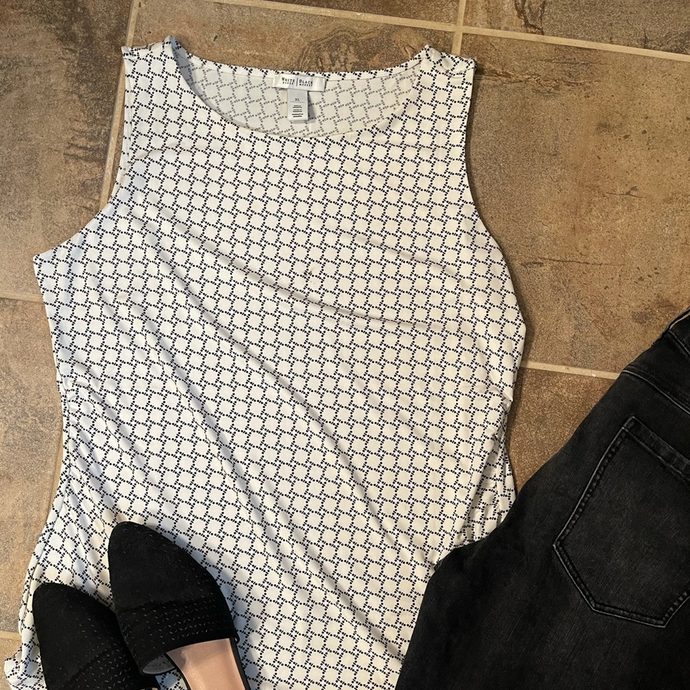 Polyester sleeveless blouse